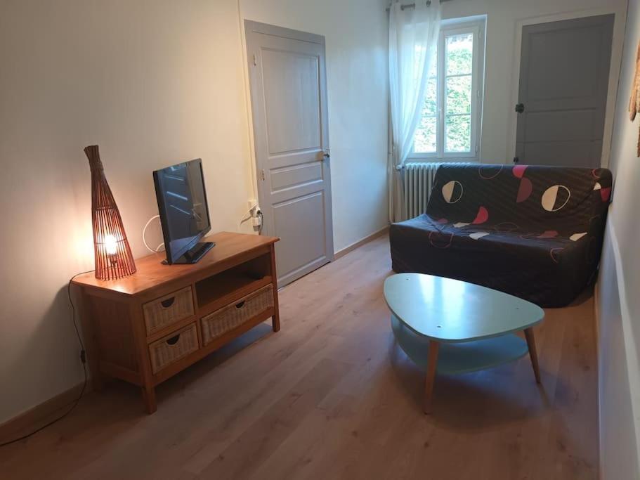 Maison De Campagne Lindry Extérieur photo